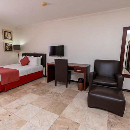 Hotel Ocean View Campeche Bagian luar foto