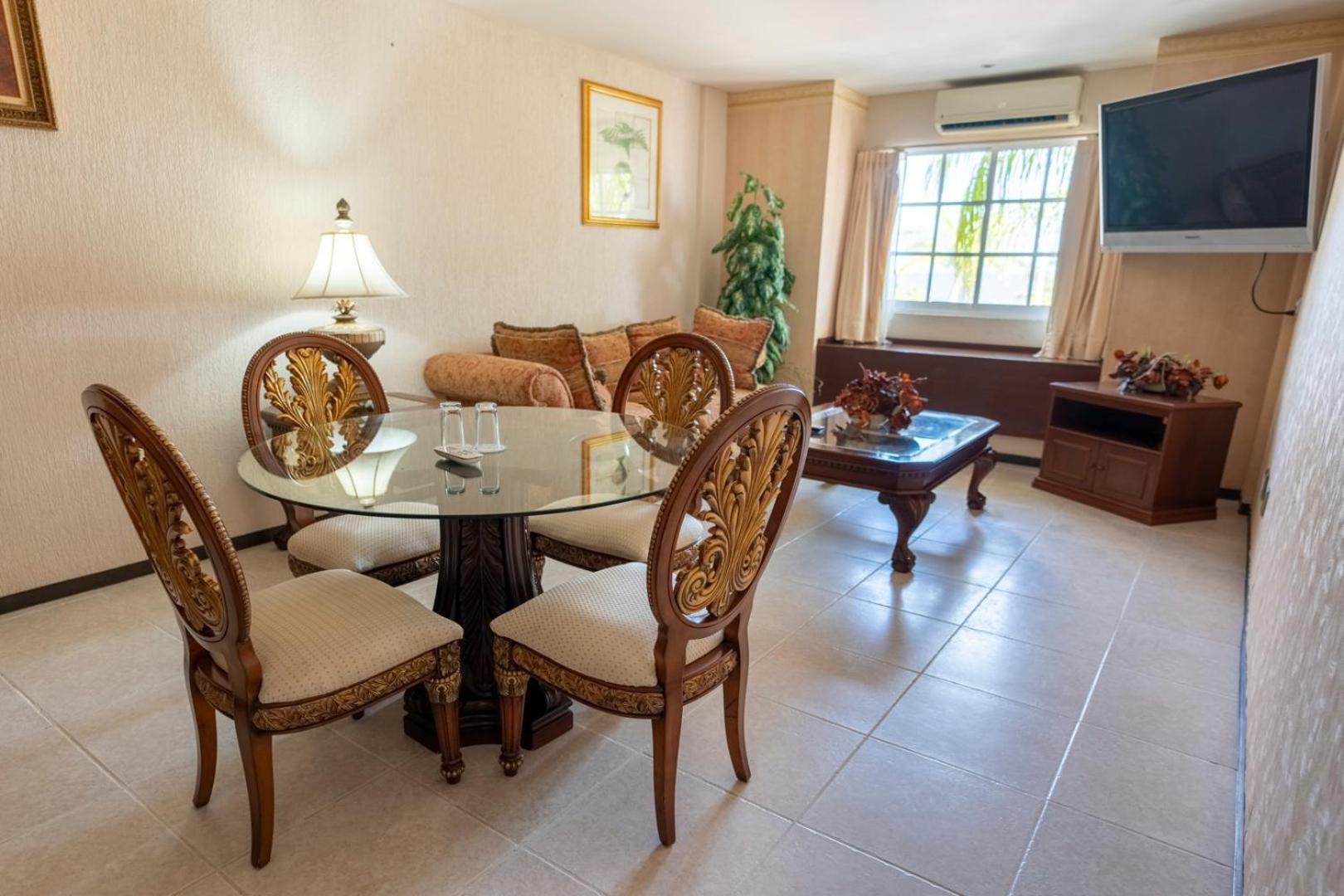 Hotel Ocean View Campeche Bagian luar foto